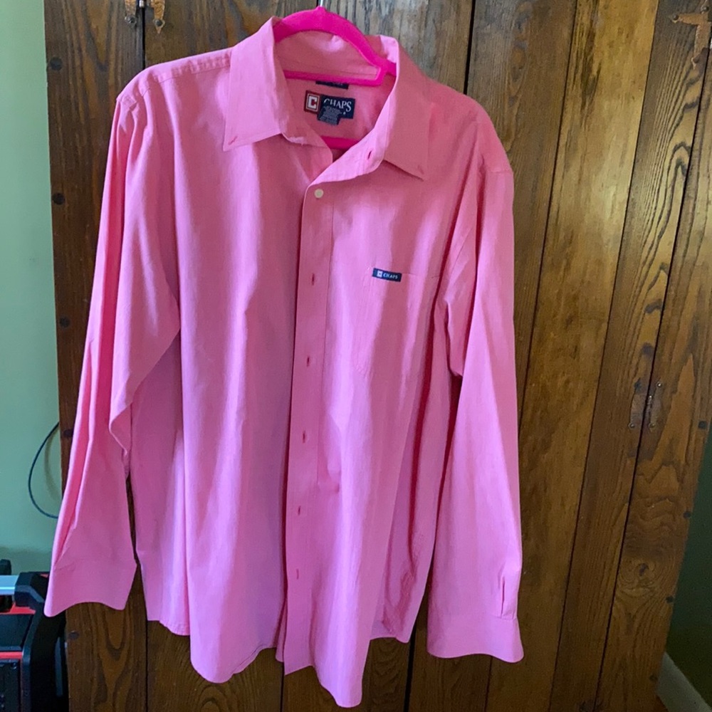Men’s pink dress shirt